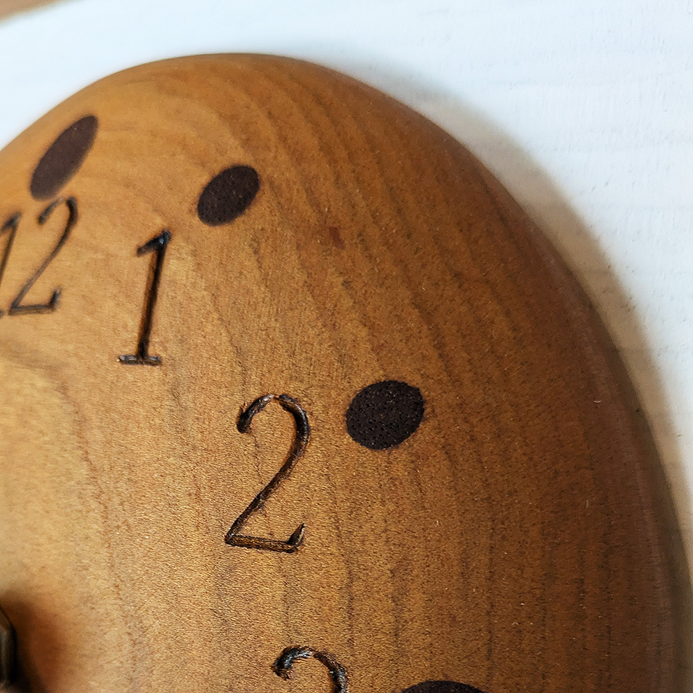 木製壁掛け時計 文字