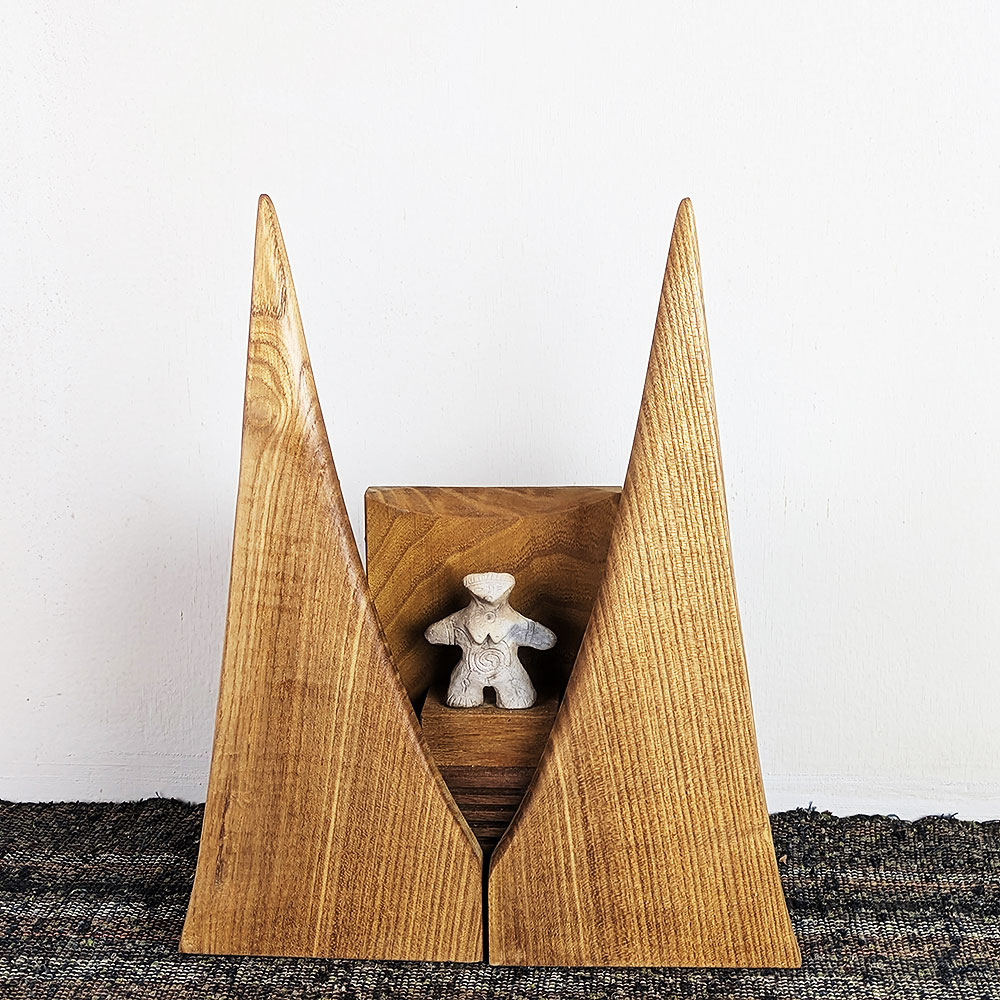Doguu Building DOGUU base (土偶ベース) HOKORA yama/インテリアアート 祈りアイテム